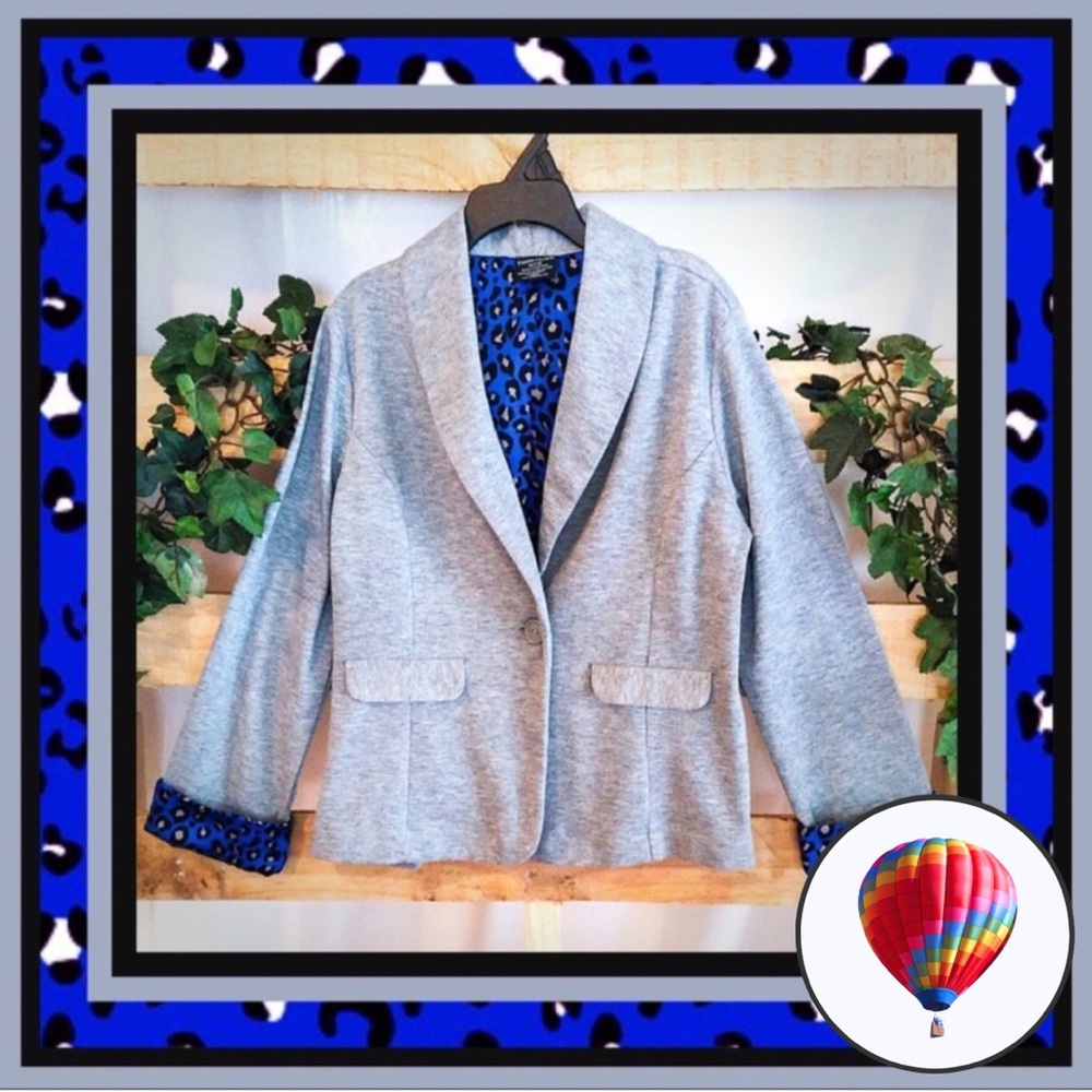 3/$18 - Faded Glory Contrast Trim Blazer